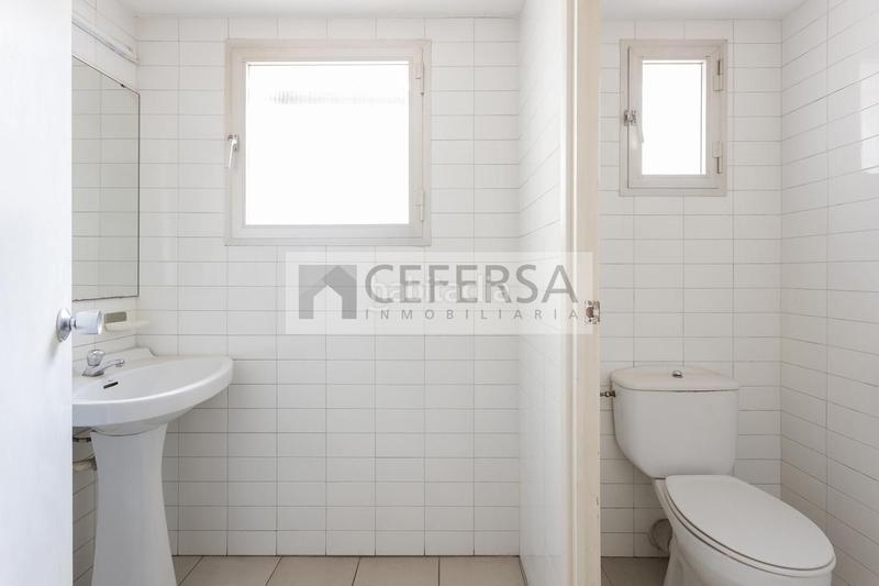 Foto 605b3c8a-7f83-4d0b-b1d3-ebc7ef914009. Location bureau dans Tres Torres Barcelona