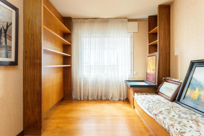 Foto 5c0a4430-446a-4451-a849-7a3c811fb6b8. Appartement avec chauffage parking dans Tres Torres Barcelona