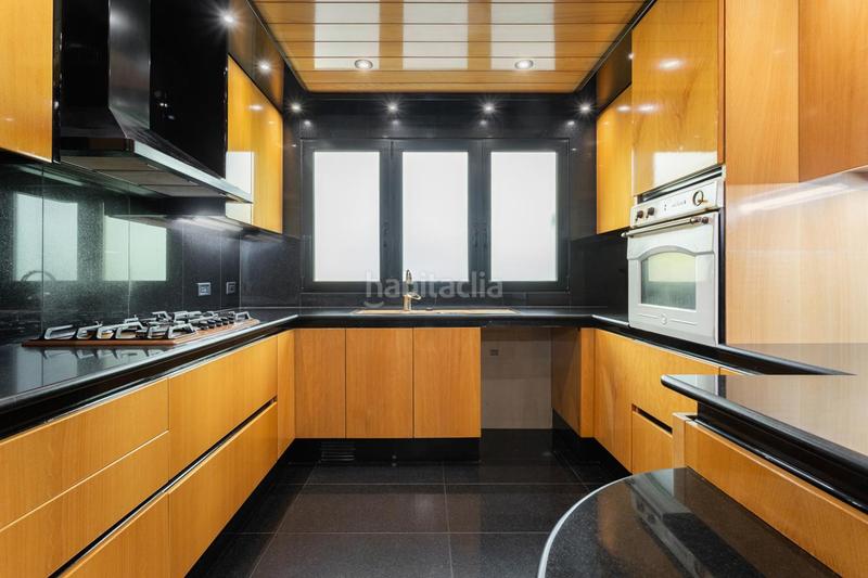 Foto e78576a7-0e47-4971-ad72-17d4518d72a8. Appartement avec chauffage parking dans Tres Torres Barcelona