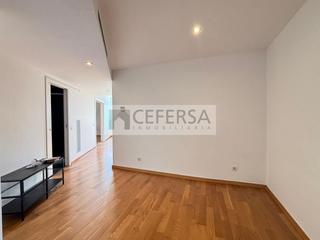 Appartement  Carrer d'aribau. Ático reformado y soleado en finca regia de eixample.