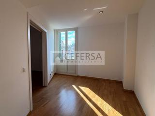 Appartamento  Carrer d'aribau. Ático reformado y soleado en finca regia de eixample.