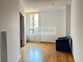 Appartement  Carrer d'aribau. Piso reformado y soleado en finca regia de eixample.