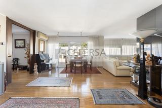 Flat in Tres Torres. Exclusivo piso alto y soleado con terraza en la prestigiosa zona