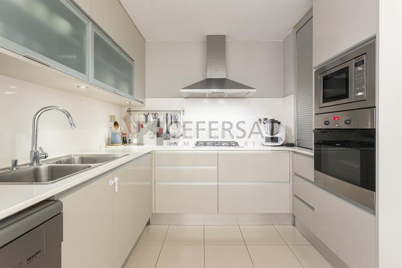 Foto ce326434-0797-4b6f-a865-cab904ff5dca. Flat with heating parking in Sant Gervasi - Galvany Barcelona