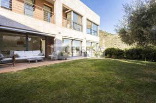 Casa  Carrer pere berruguete. Impresionante casa unifamiliar con vistas espectaculares en ciud
