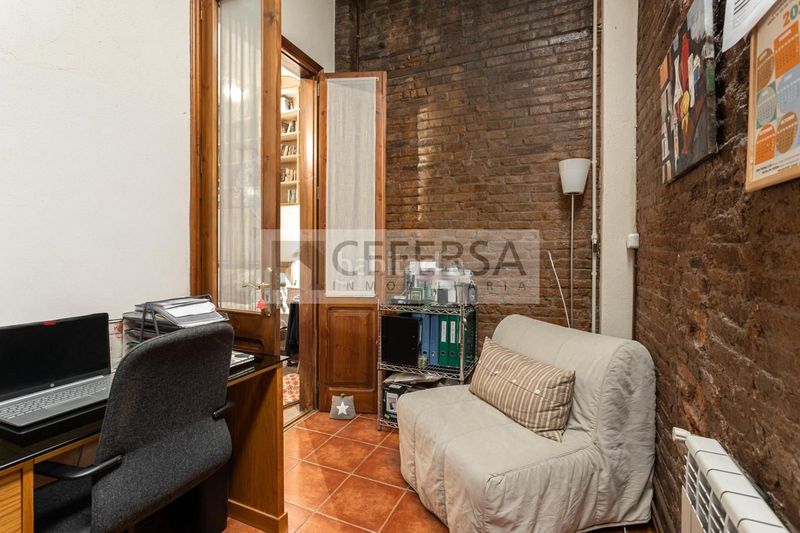 Foto 2f4f54f4-2dd4-4950-9608-1be1ea4e1cea. Casa amb calefacció aparcament a Sant Ramon - Maternitat Barcelona