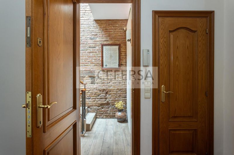 Foto 36224613-d460-4c2b-8131-dea6bd72dec4. Casa amb calefacció aparcament a Sant Ramon - Maternitat Barcelona
