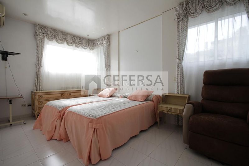 Foto 4cdb851f-eaf2-4410-b7e2-dad60c71ab9c. Casa adosada impresionante vivienda con jardín en Pedralbes en Barcelona