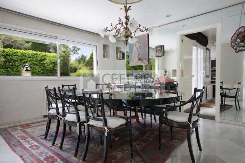 Foto 926a32ff-59cb-4b13-8f65-62554e7b75ce. Casa adosada impresionante vivienda con jardín en Pedralbes en Barcelona