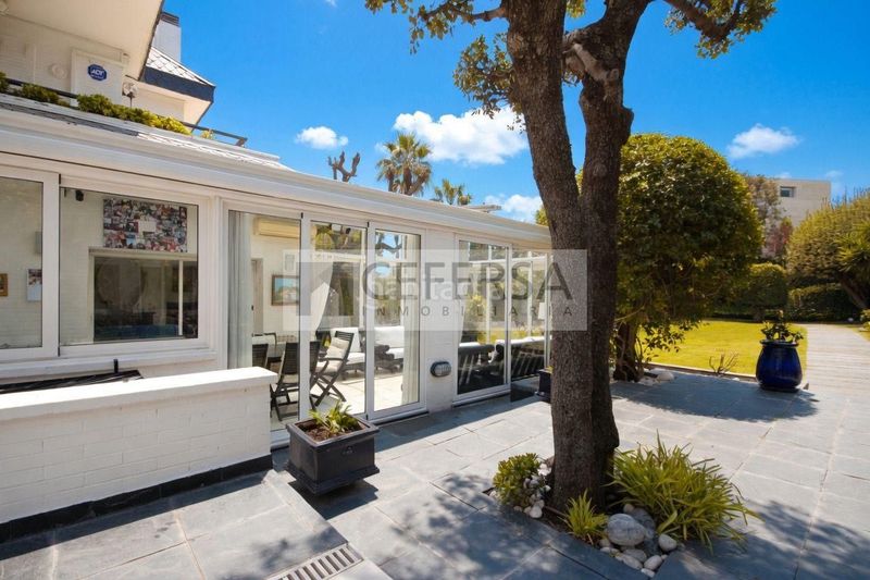 Foto cb475d29-b914-470f-a4fb-6faa0845e652. Casa adosada impresionante vivienda con jardín en Pedralbes en Barcelona
