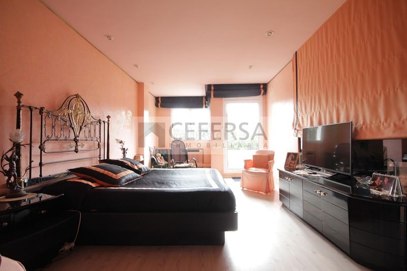 Foto fcb0eb33-6bfa-4998-aaa4-2727e065b7d6. Casa adosada impresionante vivienda con jardín en Pedralbes en Barcelona