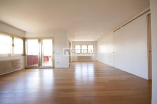 Lloguer Àtic  Del milanesat. Exclusivo piso con reforma de elevada calidad y diseño en zona c