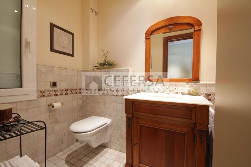 Foto 633b8a3a-5eab-4025-a914-4ce656edeedb. Casa amb aparcament a Tres Torres Barcelona