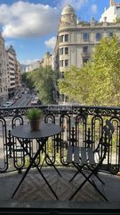 Apartamento  Diagonal. Exclusivo piso en finca regia rehabilitada situado en una de las