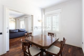 Piso  De carles iii. Exclusivo piso alto y reformado en zona diagonal.