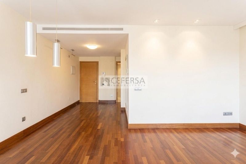 Foto 5f8d564c-9d3d-4b9e-90ae-590900aa50f5. Pis amb aparcament a Sagrada Família Barcelona