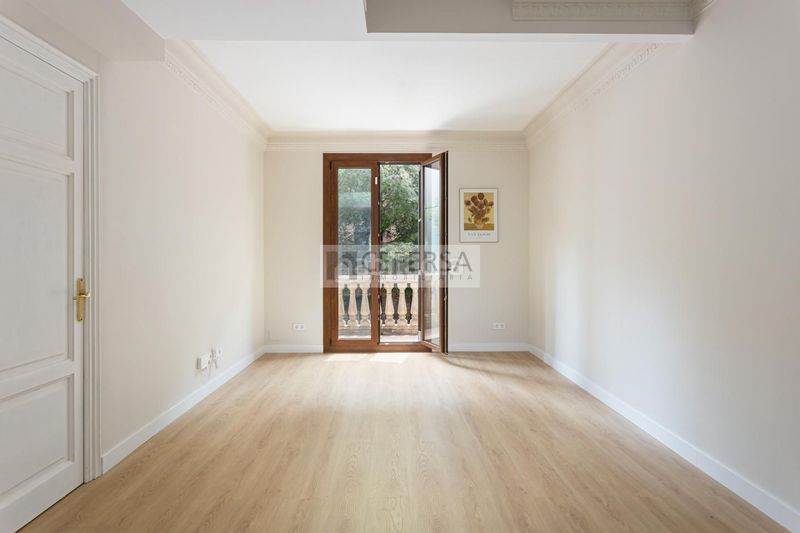 Foto aa8e0f5a-ffa3-4c48-a6a6-721d67507ecc. Pis amb calefacció a Putget - Farró Barcelona