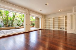 Affitto Piano terra in Sant Gervasi - Galvany. Exclusivo piso a tres vientos en zona tres torres con gran terra