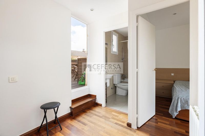 Foto 9b466d02-2285-4f57-abea-32a0742f2b6a. Casa amb calefacció a Sarrià Barcelona