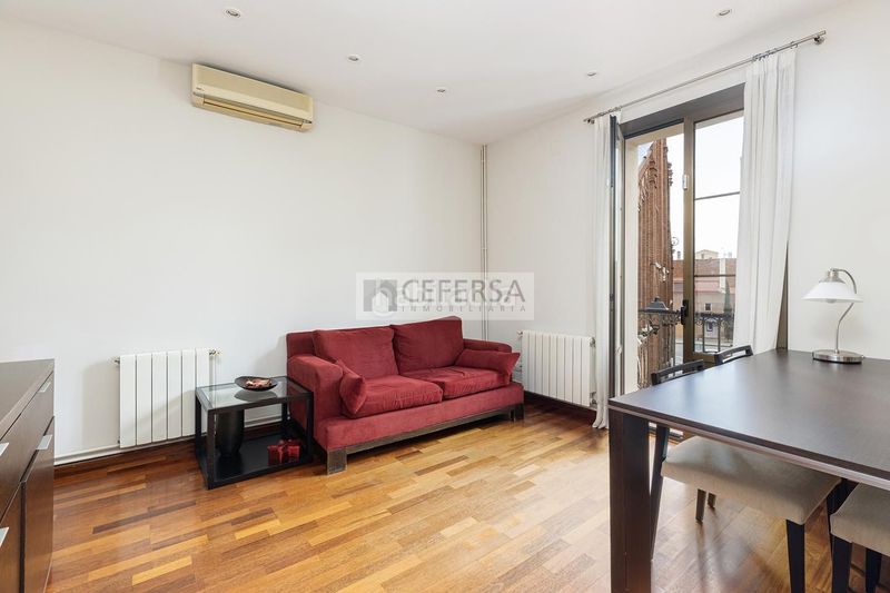 Foto f372cf4e-6e80-4d2c-98bd-97c3eb41ca84. Casa amb calefacció a Sarrià Barcelona