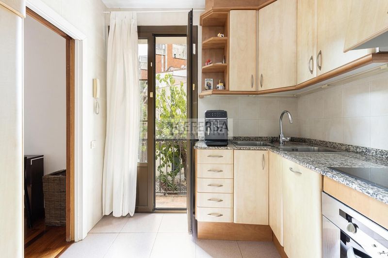 Foto fb9c5938-613f-42d3-a1ff-c03e7826c05c. Casa amb calefacció a Sarrià Barcelona