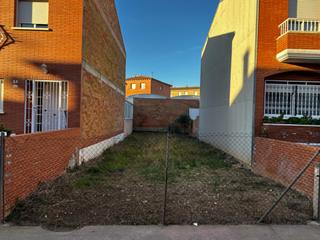 Terreny residencial a Carrer pagesia catalana 9. Oportunidad única!  se vende parcela de 120 m en la exclusiva zo