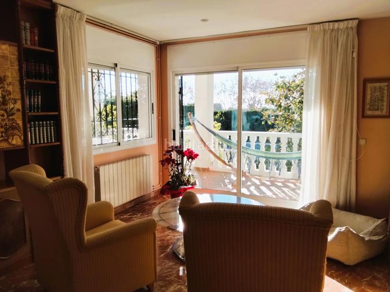 Foto 1e49c21d-a5d3-4782-94a0-e2b8b9d9cff9. Chalet impresionante casa unifamiliar de cuatro vientos con jardín y piscina privada en Vendrell (El)