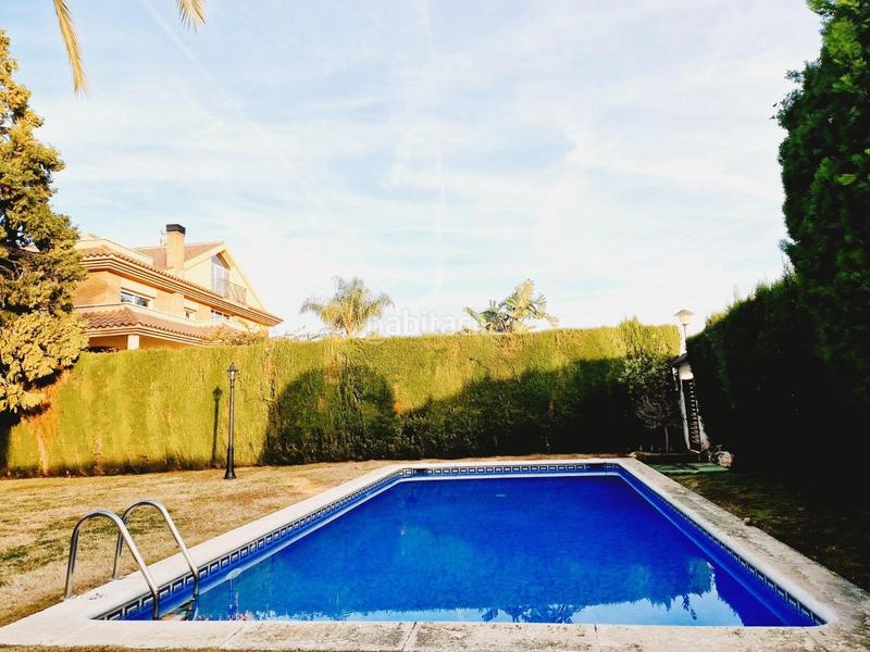 Foto 3f14476d-4433-443d-9196-b15fb5eab0fb. Chalet impresionante casa unifamiliar de cuatro vientos con jardín y piscina privada en Vendrell (El)