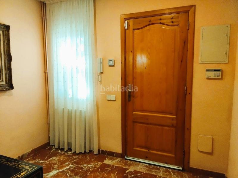 Foto 4f8aecc4-269f-4dc1-9a3b-8fb8e76d4a6d. Chalet impresionante casa unifamiliar de cuatro vientos con jardín y piscina privada en Vendrell (El)