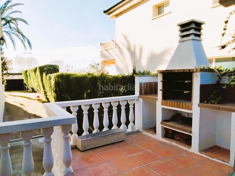 Foto 84c98d9c-533a-48c2-9101-bbea4cfb364f. Chalet impresionante casa unifamiliar de cuatro vientos con jardín y piscina privada en Vendrell (El)