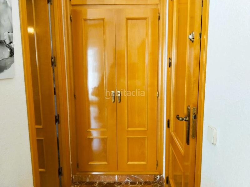 Foto bde24804-3bcc-4b83-aacc-83a5513d9554. Chalet impresionante casa unifamiliar de cuatro vientos con jardín y piscina privada en Vendrell (El)