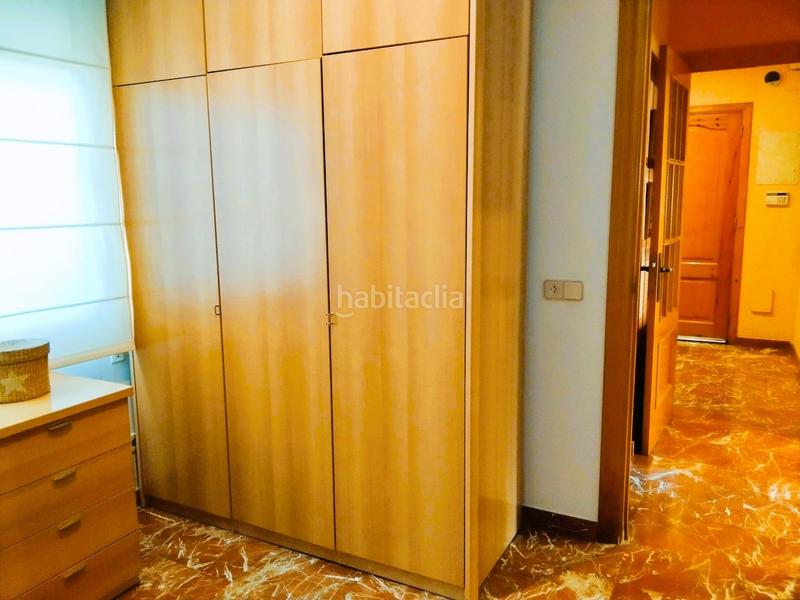 Foto dc1fdc2e-aac3-4e51-b96e-38317c64a3a6. Chalet impresionante casa unifamiliar de cuatro vientos con jardín y piscina privada en Vendrell (El)