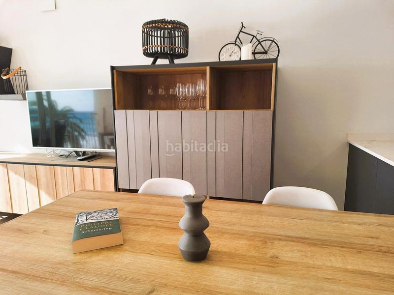 Foto ee163e34-5b3c-43bb-baba-717335b7a183. Piso apartamento moderno en primera línea con vistas espectaculares en Calafell