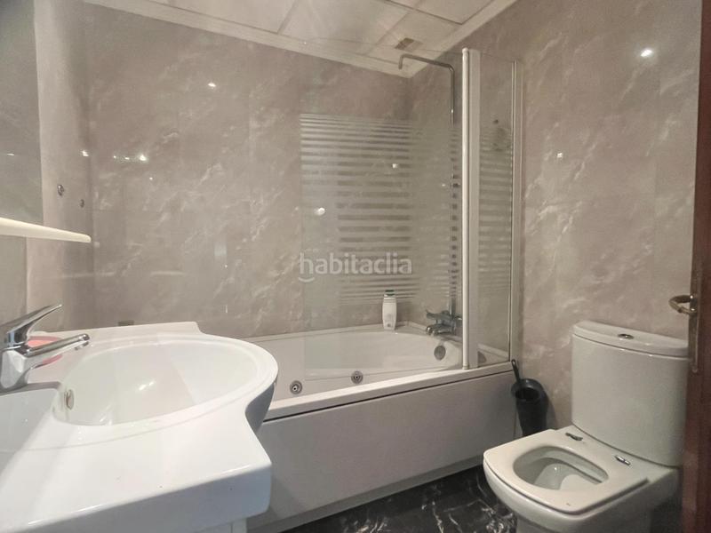 Foto 7c1757ef-ef03-44ef-99b1-dd15b93d8e57. Casa a schiera con riscaldamento parcheggio in Centre Vendrell (El)