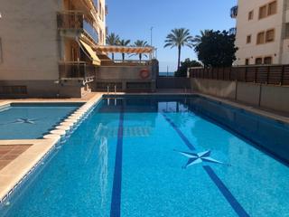 Appartement à L´Estany. Planta baja con jardín en primea línea de mar