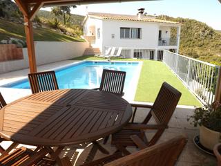 Xalet a Font-rub. Un oasis residencial con vistas privilegiadas
