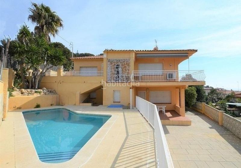 Foto 0731bc8f-1ff7-4ee8-9a26-d9d30d048485. Chalet mit heizung parking pool in Bellamar Calafell