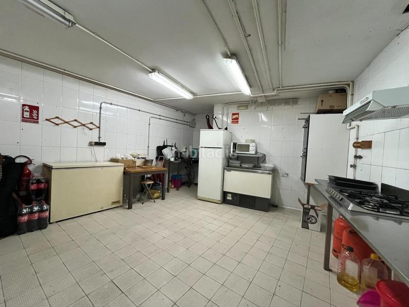 Foto 2a2520bd-e42a-4009-bd51-408427e153b7. Alquiler local comercial en Centre Vendrell (El)