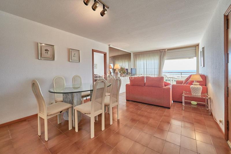 Foto b1e4ce28-69d1-444f-a602-dbaf8876bd1a. Pis amb aparcament a L´Estany Calafell