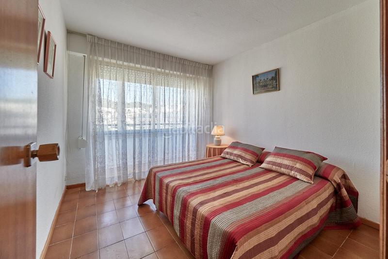 Foto cb1389fa-57f2-415c-ab79-f165f882d46c. Pis amb aparcament a L´Estany Calafell
