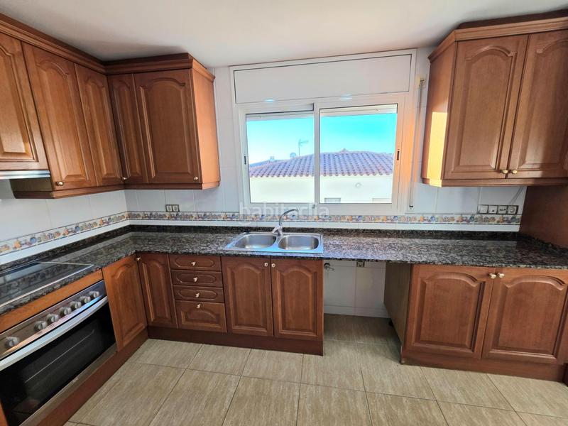 Foto 6acd6dae-eb04-4a1e-829c-6dff045a3389. Casa a schiera con riscaldamento parcheggio in Pobla de Montornès (La)