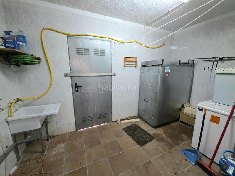 Foto 6ff4d563-aecd-46c3-b67b-029e44e6a806. Casa a schiera con riscaldamento parcheggio in Pobla de Montornès (La)