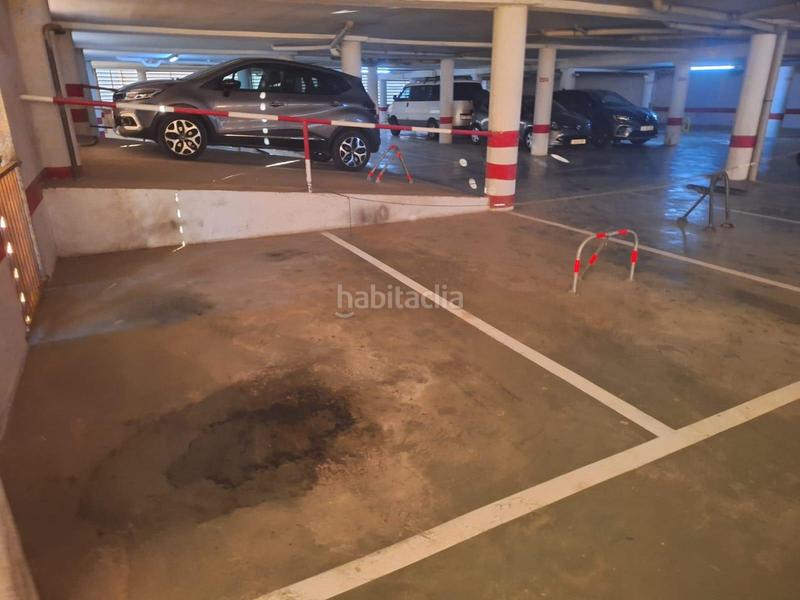 Foto 5fa6b9cb-f915-4b5f-853b-cfccd2ca2441. Aparcament cotxe a Calafell platja Calafell