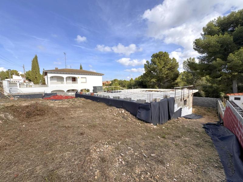 Foto eac0999e-fd02-4779-8b08-b5e0b8ca0a18. Casa amb aparcament a Nou Vendrell Vendrell (El)