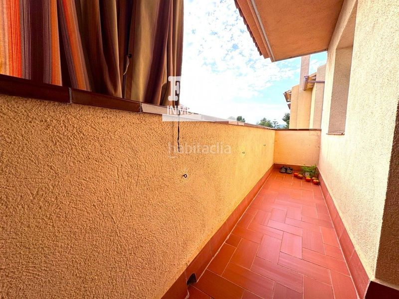 Foto a02628c2-4c09-4d52-a8c0-67ccf343aa3a. Àtic amb aparcament a Pobla de Montornès (La)