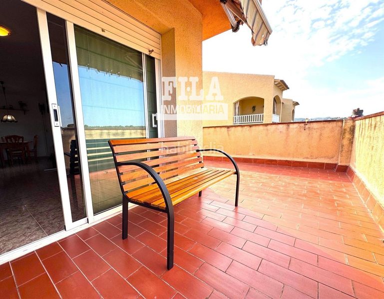 Foto cd9733b8-b8ca-4ddf-b8b6-d4ba4f9b6e21. Àtic amb aparcament a Pobla de Montornès (La)