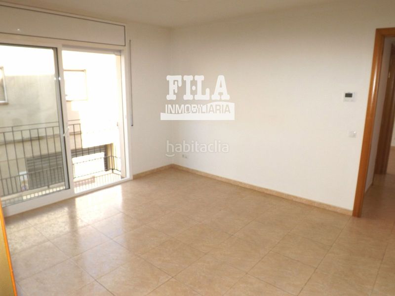 Foto 313a8343-2646-467c-b59a-df38e1c31472. Pis amb calefacció aparcament a Calafell poble Calafell