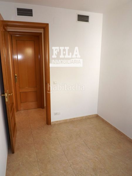 Foto 5ef724a8-b36d-4a33-a22c-332200dab64e. Pis amb calefacció aparcament a Calafell poble Calafell