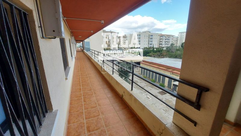 Foto 30f867c1-ff26-432b-a50d-7b8242d261b2. Pis amb calefacció aparcament a L´Estany Calafell