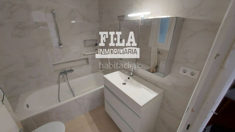 Foto 6cd1cfe7-8b69-46a9-a1f0-78b36c25b8a3. Pis amb calefacció aparcament a L´Estany Calafell